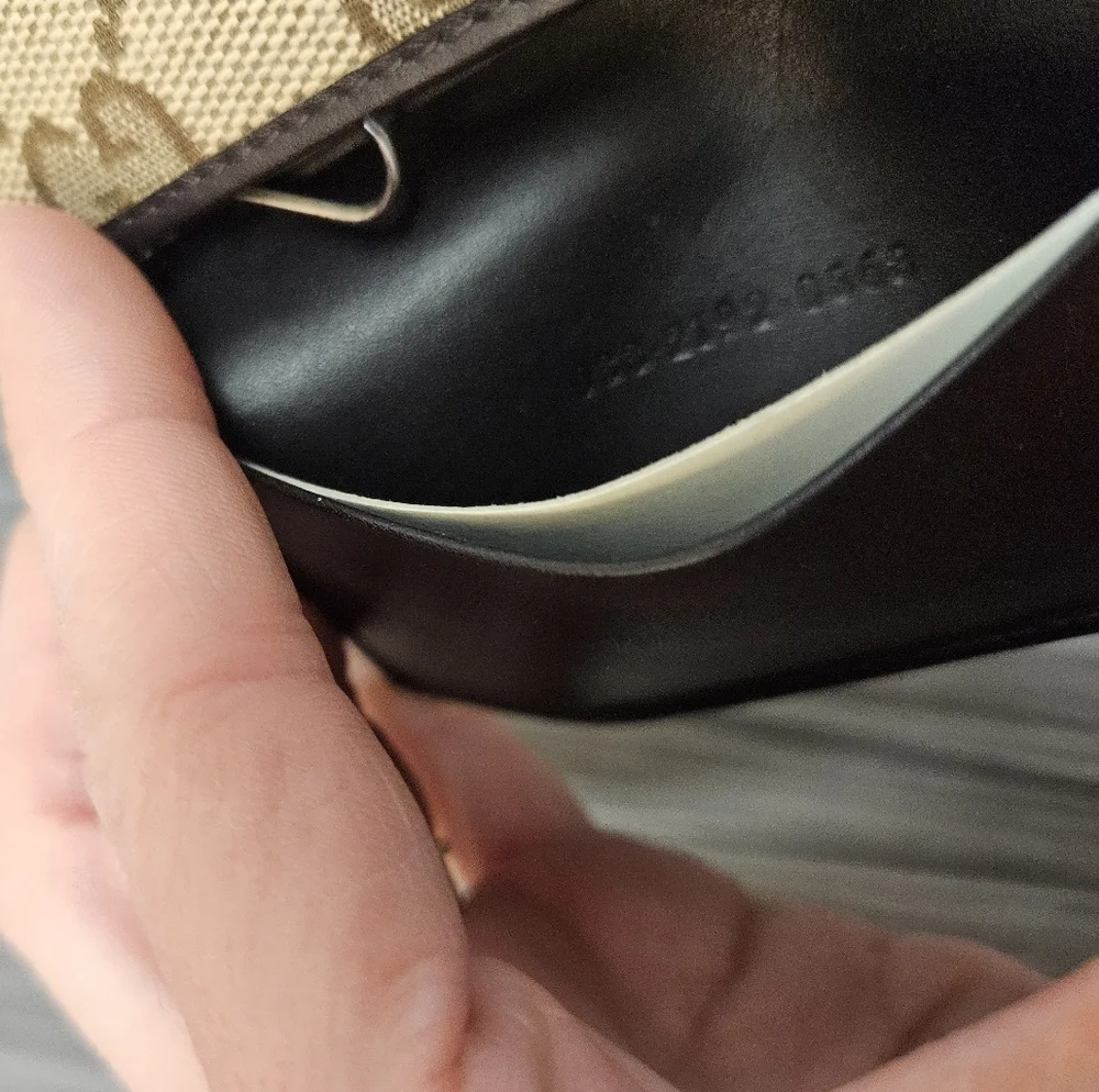 NIB Vintage Gucci Original GG Key Wallet In Beige - Picture 10 of 16